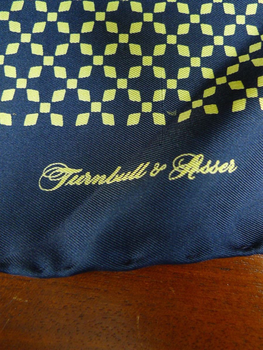 26/0742 immaculate turnbull & asser Jermyn St. navy blue yellow 100% silk pocket square