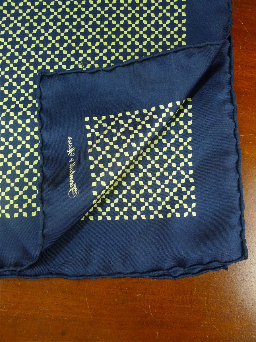 26/0742 immaculate turnbull & asser Jermyn St. navy blue yellow 100% silk pocket square