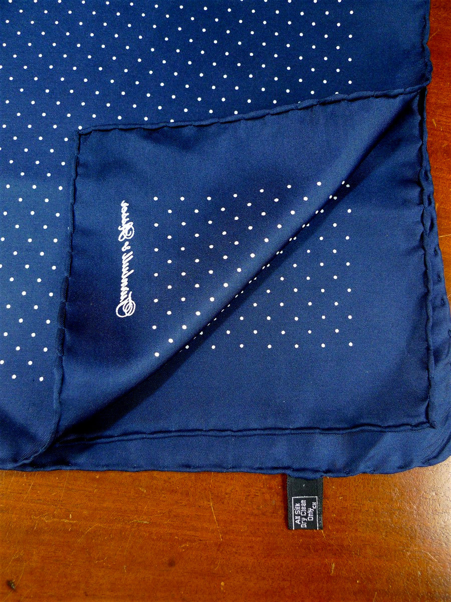 26/0738 immaculate turnbull & asser Jermyn St. navy blue polka dot 100% silk pocket square