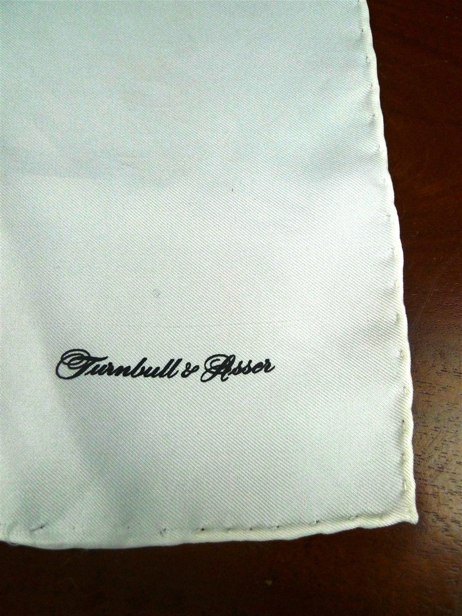 26/0744 immaculate turnbull & asser Jermyn St. cream 100% silk pocket square
