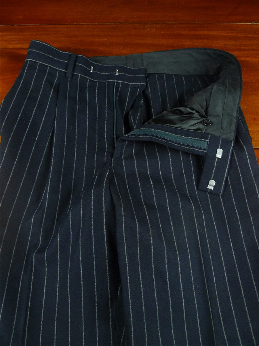 26/0775 near immaculate crombie navy blue chalk-stripe worsted flannel suit 38-39 regular