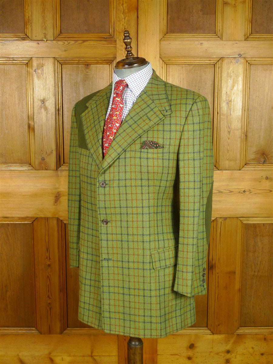 26/0787 immaculate vintage british bespoke tailor green graph check long tweed shooting style jacket w/ beautiful linings 44 regular to long