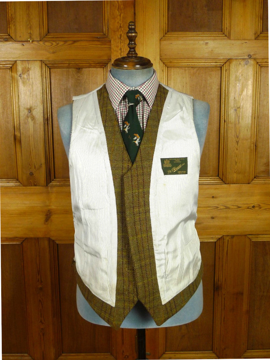 26/0814 wonderful vintage p&j haggart of aberfeldy heavyweight khaki wp check 3-piece tweed shooting suit 44 regular