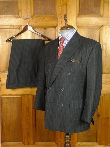 26/0828 couch & hoskin 2015 city of london bespoke pale grey rope-stripe d/b worsted flannel suit 44-45 short