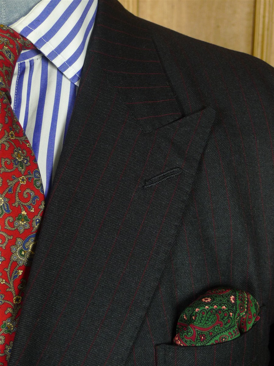 26/0829 near immaculate couch & hoskin 2015 city of london bespoke charcoal grey grey / red pin-stripe d/b worsted suit 44-45 short
