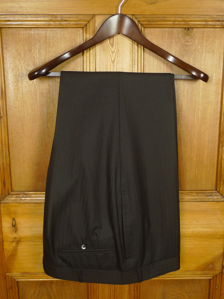 26/0849 immaculate vintage 1999 henry poole savile row bespoke dark brown herringbone worsted suit 42 regular