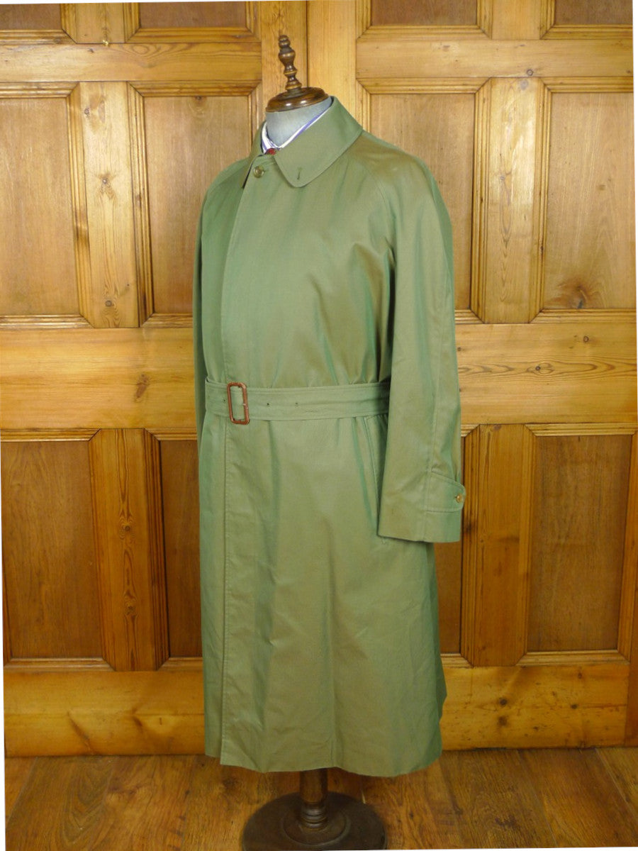 26/0857 wonderful vintage daks 2-tone green 100% cotton belted raincoat mac w/ removable red wool liner 42-44