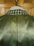 26/0875 vintage heavyweight crombie wool tailor-made green / brown houndstooth check tweed coat overcoat 40-42