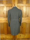26/0936 immaculate wonderful 1960s vintage british d/b coat overcoat w/ back strap 38-39