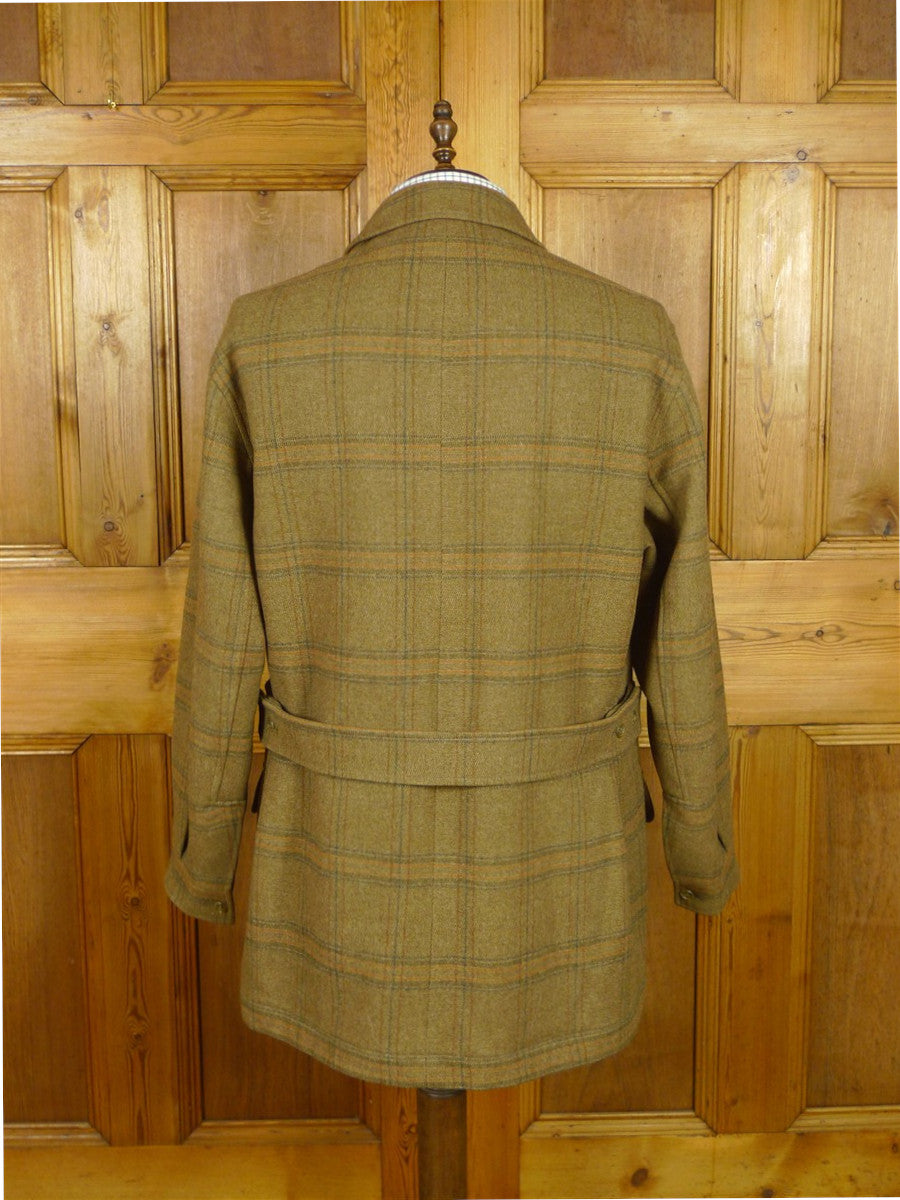 26/0959 exceptional immaculate vintage invertere heavyweight wp check heavyweight twill field coat w/ ghillie collar & back strap 44 regular
