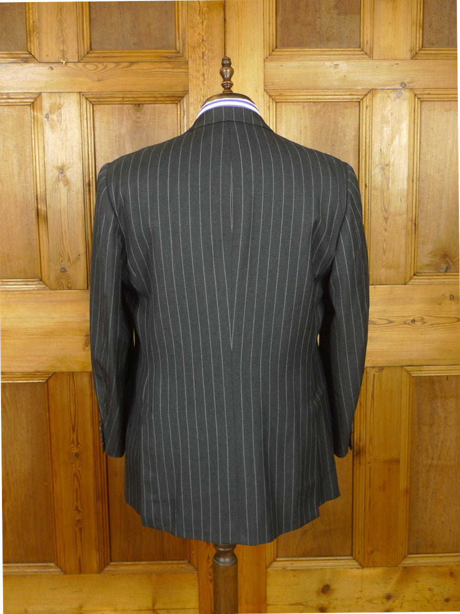 26/0957 vintage 2000 henry poole savile row bespoke grey rope-stripe d/b worsted suit 45 regular