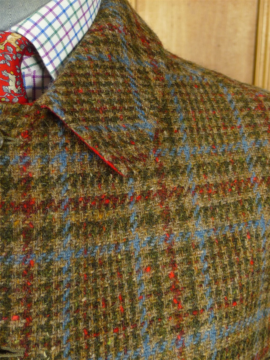 26/0982 exceptional immaculate vintage invertere tweed field shooting coat w/ action back & red wool lining 40-42