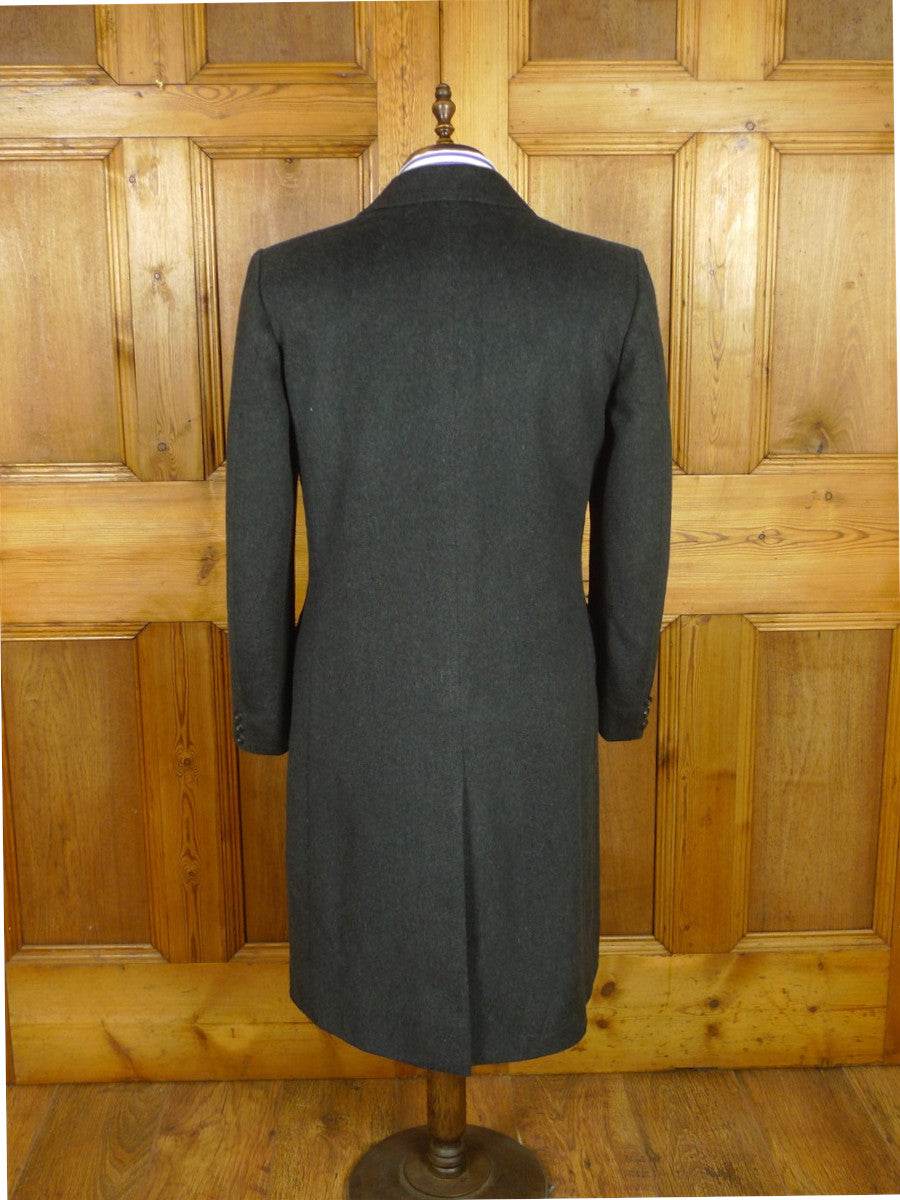 26/1022 immaculate vintage heavyweight grey chesterfield overcoat coat 40