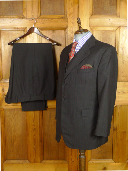 26/0988 vintage goddards bespoke tailoredcharcoal grey / red pin-stripe worsted twist 3-piece suit (portly cut) 46 regular
