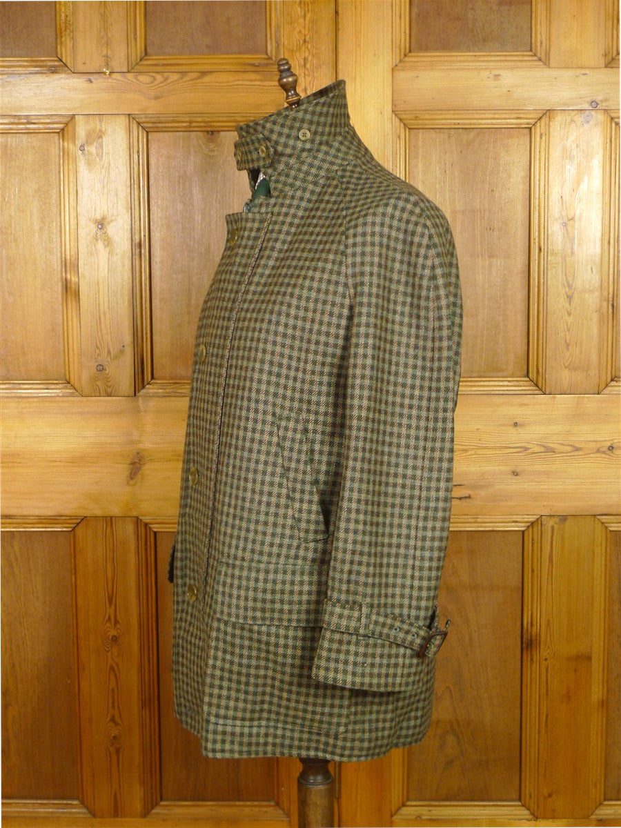 26/1026 Immaculate aquascutum green/ brown gun check wool tweed field coat w/ghillie collar 40-42