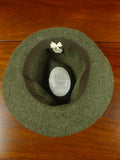 26/1078 vintage lock & co. green fur felt trilby hat w/ canvas band 58