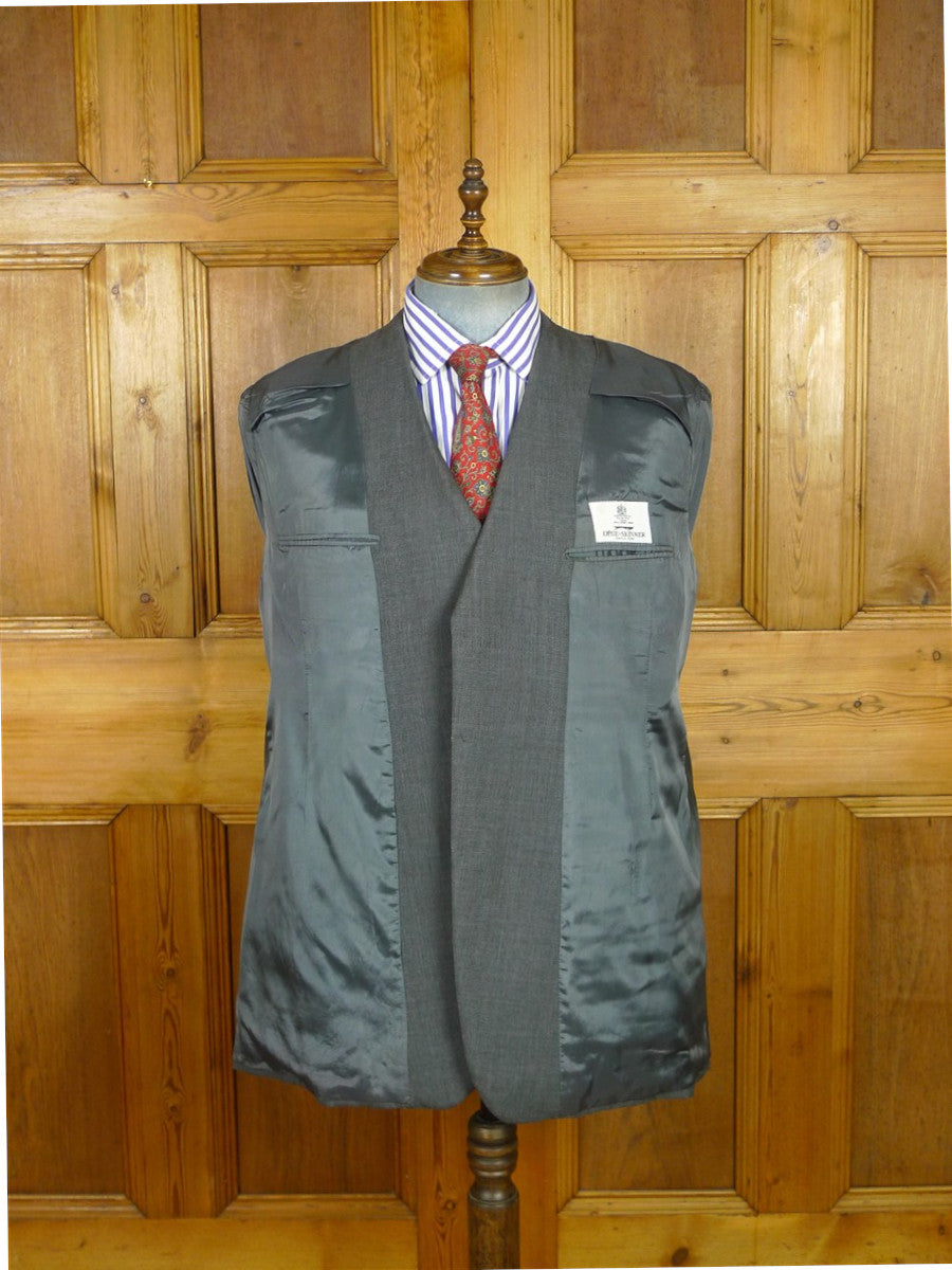 26/1041 dege & skinner 2013 savile row bvespoke grey worsted suit 44 regular (portly cut)