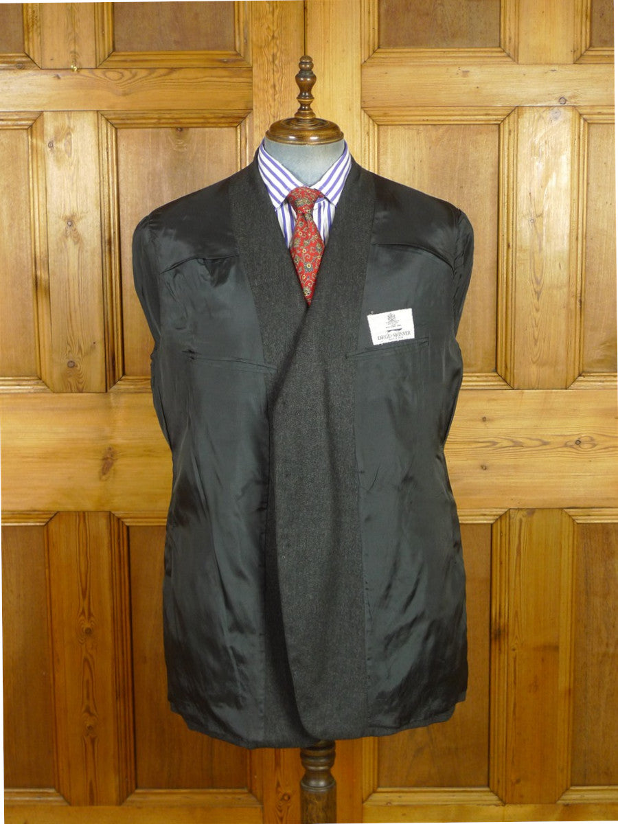 26/1043 dege & skinner 2011 savile row bespoke charcoal grey worsted flannel suit 46 regular