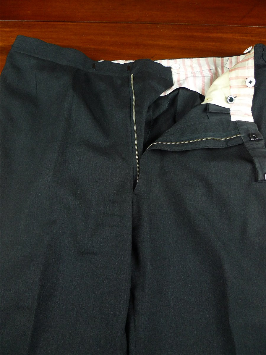 26/1057 dege & skinner 2004 savile row bespoke charcoal grey 3-button worsted suit 44 regular (portly cut)