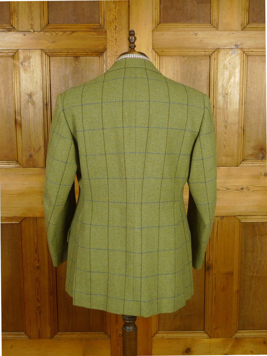 26/1082 dege & skinner 2000 savile row bespoke heavyweight green wp check tweed suit w/ trouser & breeks 45 regular