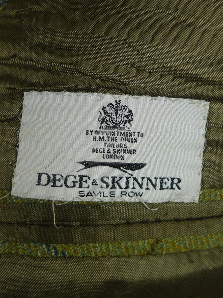 26/1082 dege & skinner 2000 savile row bespoke heavyweight green wp check tweed suit w/ trouser & breeks 45 regular