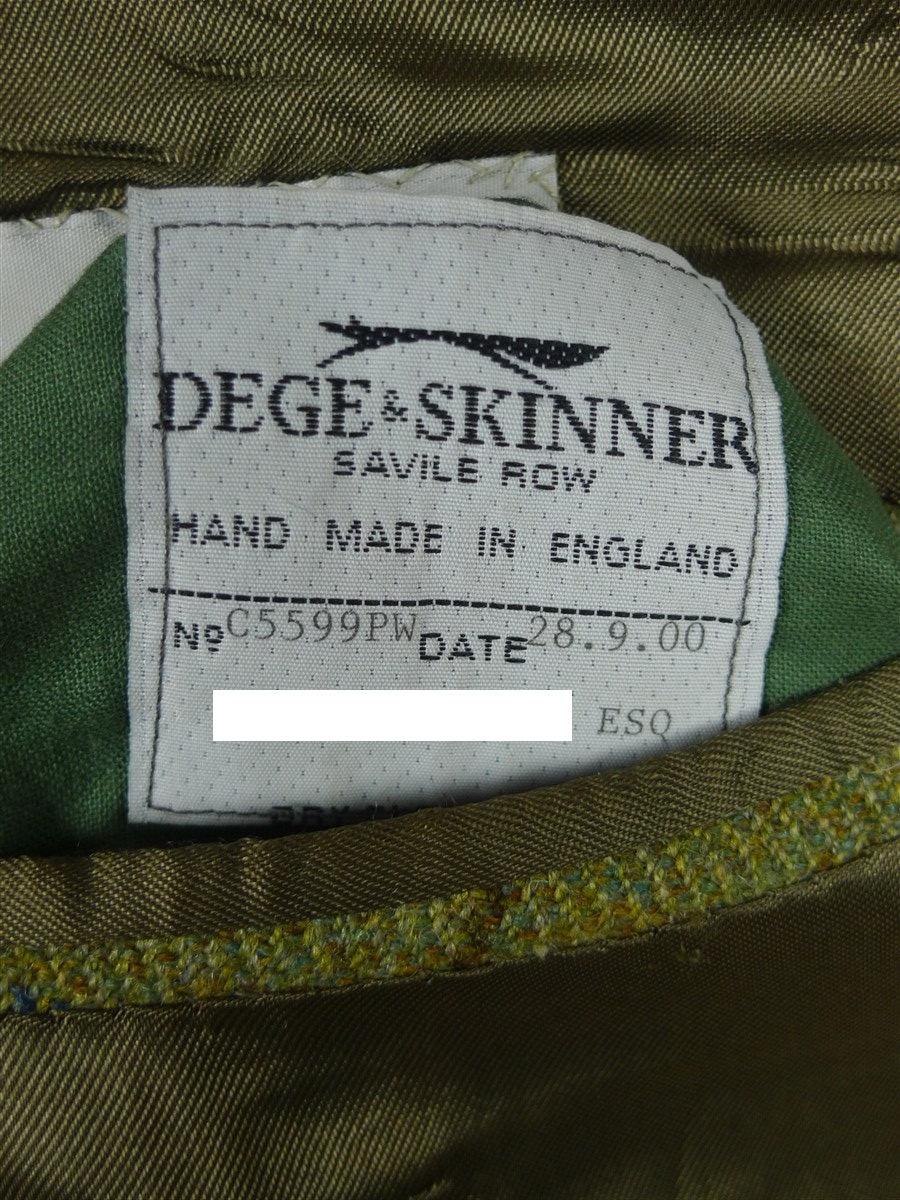 26/1082 dege & skinner 2000 savile row bespoke heavyweight green wp check tweed suit w/ trouser & breeks 45 regular