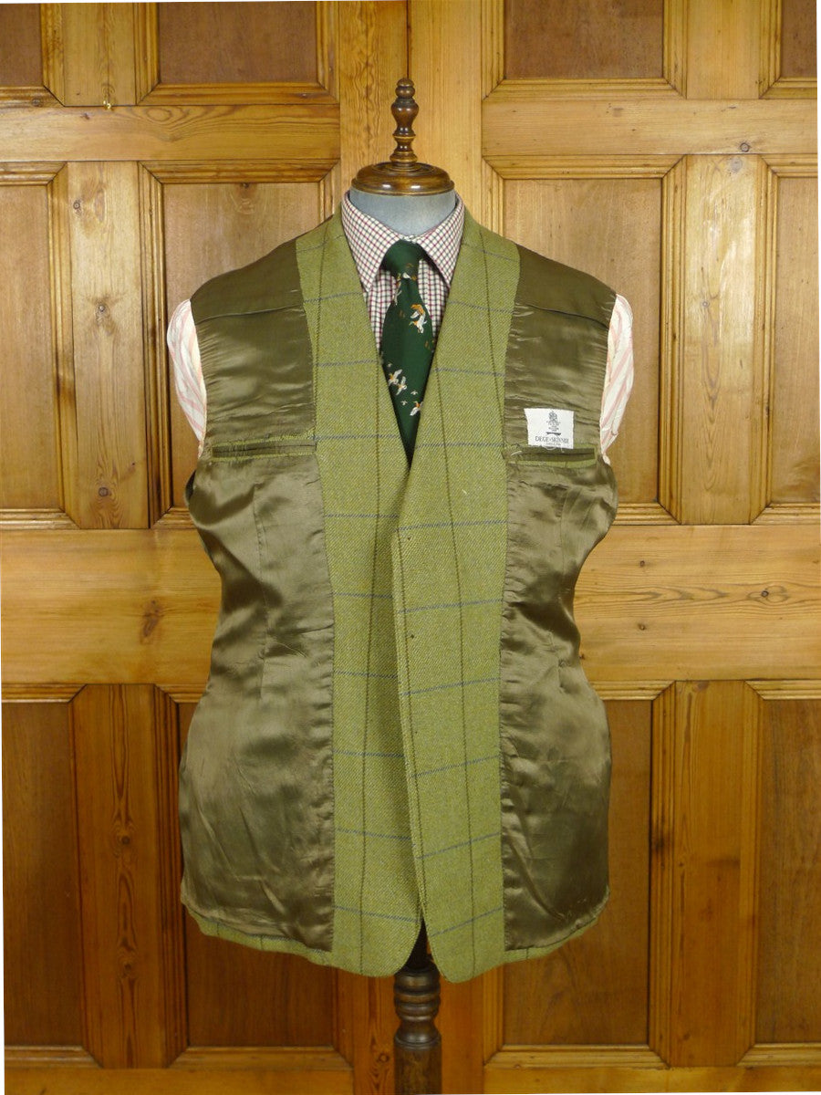 26/1082 dege & skinner 2000 savile row bespoke heavyweight green wp check tweed suit w/ trouser & breeks 45 regular