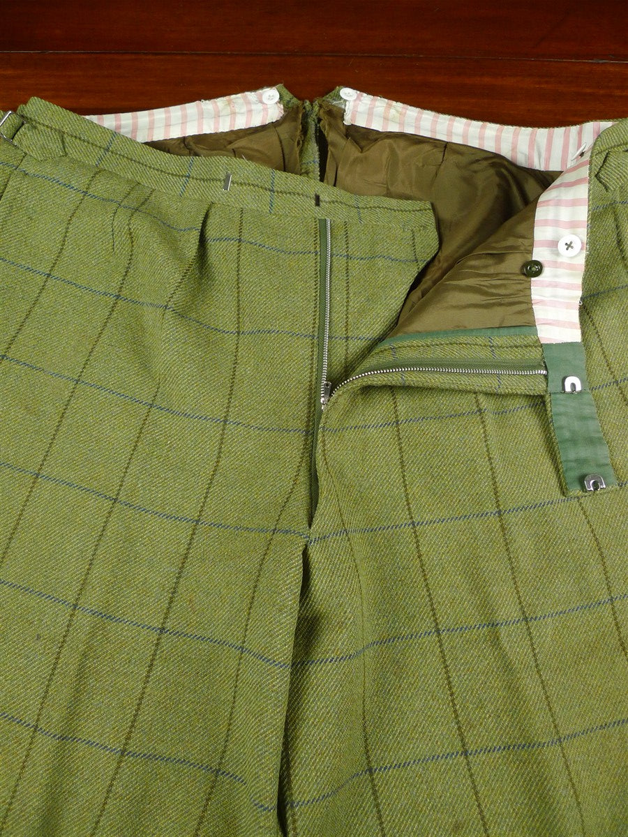 26/1082 dege & skinner 2000 savile row bespoke heavyweight green wp check tweed suit w/ trouser & breeks 45 regular