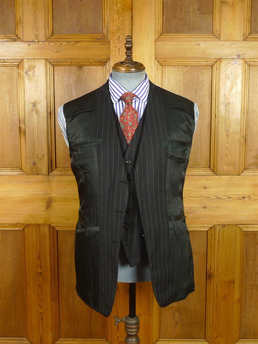 26/1085 vintage 1983 dege & sons savile row bespoke heavyweight charcoal grey pin-stripe 4-piece suit (jkt, vest, 2 pr trs) 40 regular