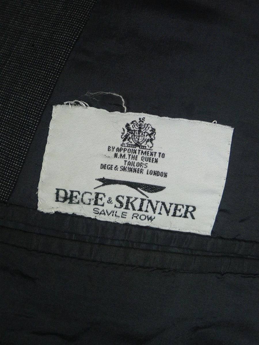 26/1087 dege & skinner 2008 savile row bespoke grey nailhead weave worsted suit 48 regular to long (portly cut)
