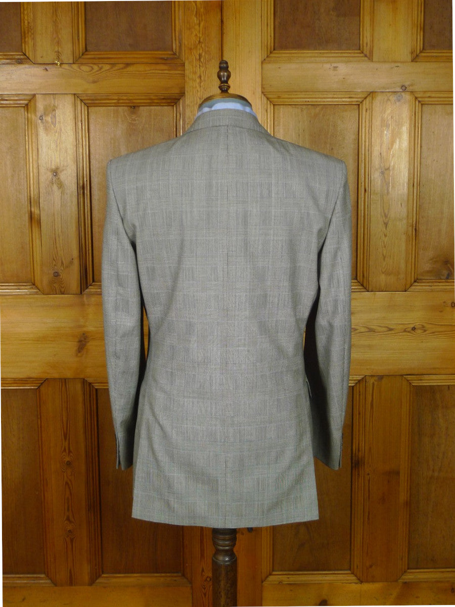 26/1105 Near immaculate daks jermyn street grey / blue prince of wales check wool suit 40 long