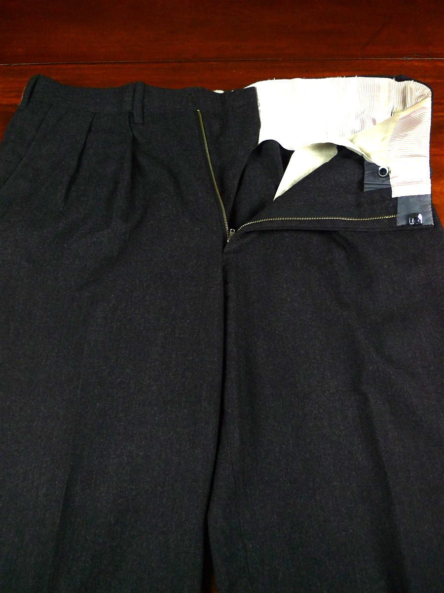 26/1142 immaculate 1999 huntsman savile row bespoke charcoal grey worsted flannel d/b suit 43-44 regular