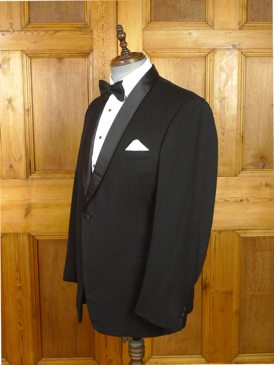 26/1138 vintage 1960s oxford street london black barathea wool dinner jacket w/ textured satin shawl lapel 41-42 regular