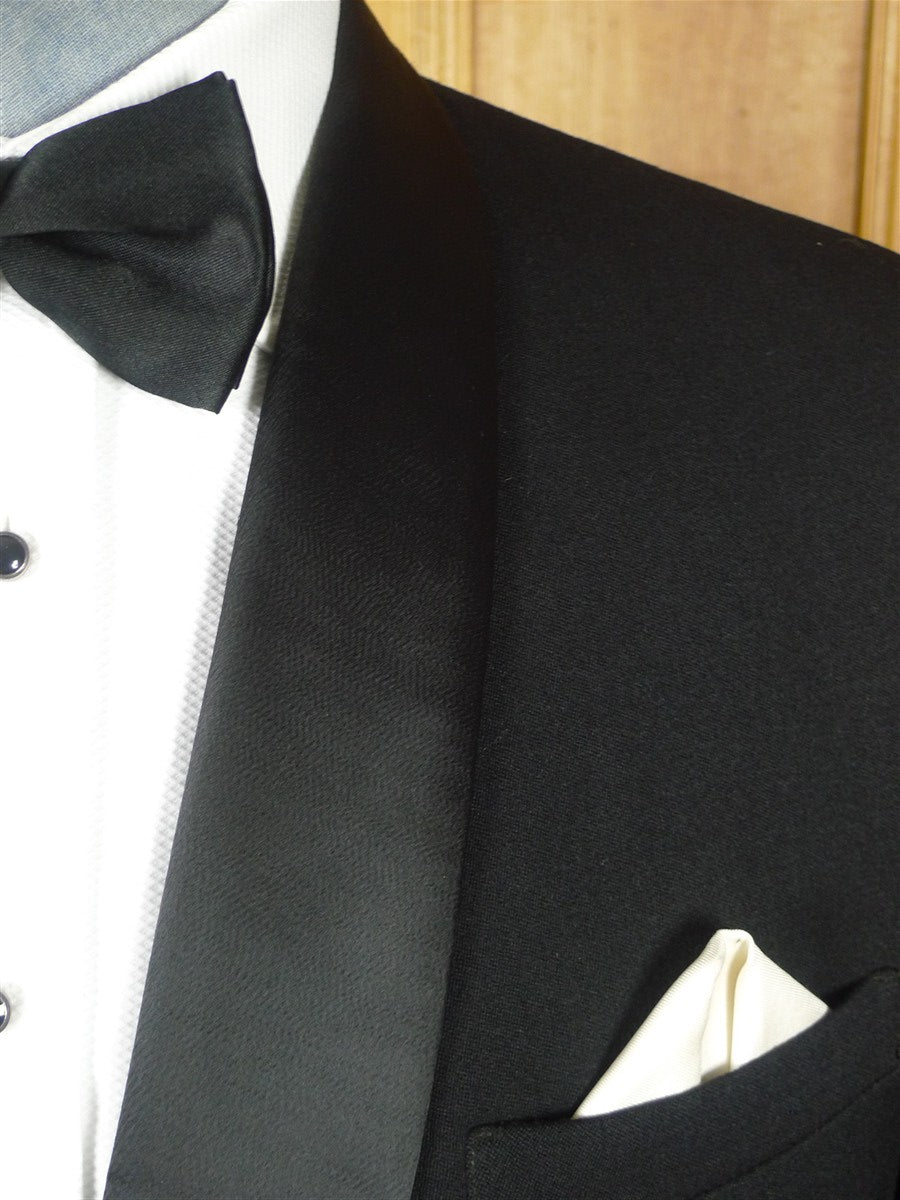 26/1138 vintage 1960s oxford street london black barathea wool dinner jacket w/ textured satin shawl lapel 41-42 regular
